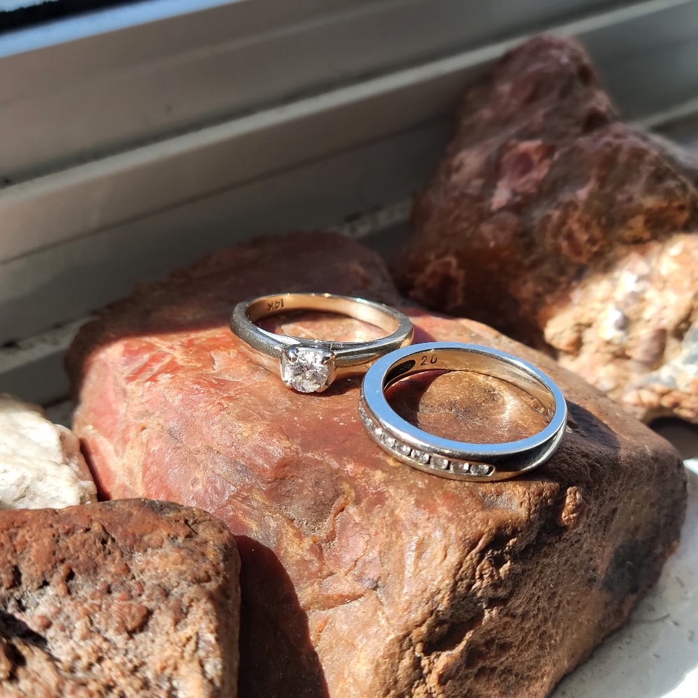 Diamond Rings - Picture 2 of 4